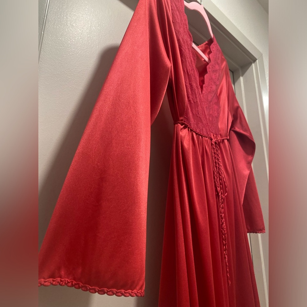 VTG Gilead 70s Fuchsia Hot Pink Deep V-Neck Lace Trim Maxi Wrap Dress Robe - S - Picture 9 of 16